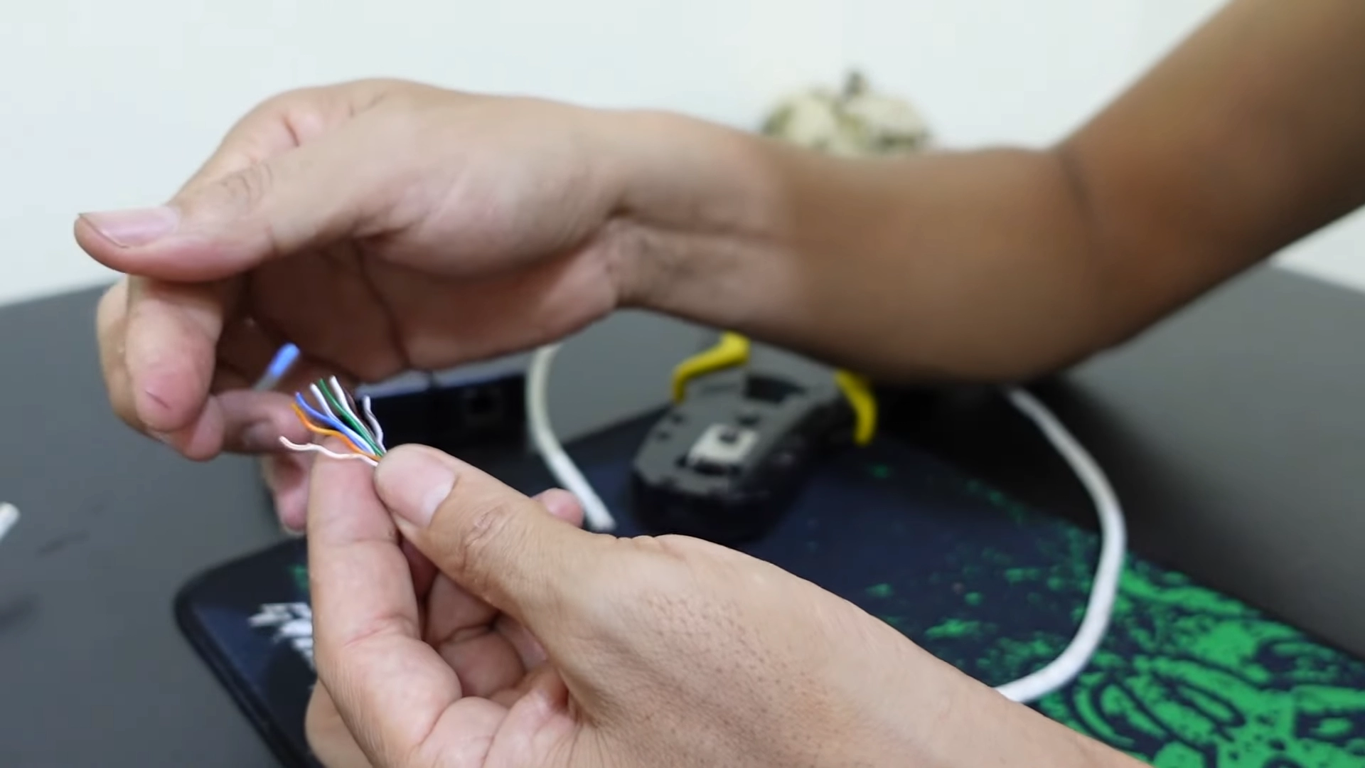 Cắt vỏ dây cáp