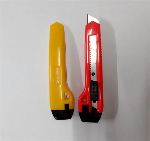 display Dao Rọc giấy LỚN FO-KN02 18mm 3